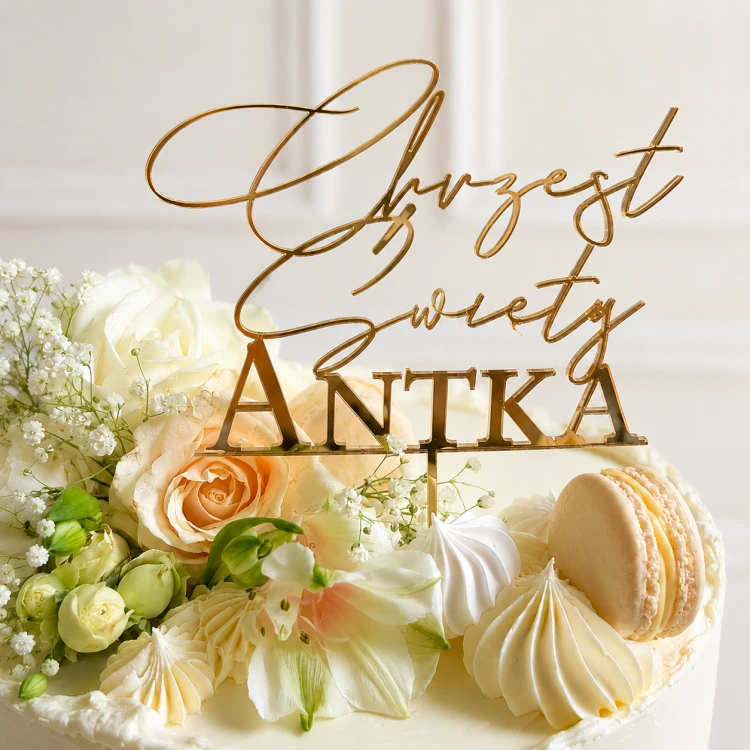 elegancki-bialy-tort-na-chrzest-swiety.jpg