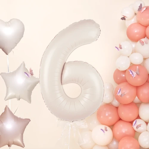 Balon-cyfra-6-kremowy-70cm-kompozycja