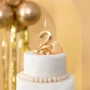 swieczka-na-tort-zlota-cyfra-2-149256-kompozycja.webp