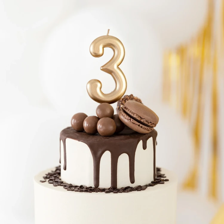 swieczka-na-tort-zlota-cyfra-3-dekoracje-na-tort-top.webp