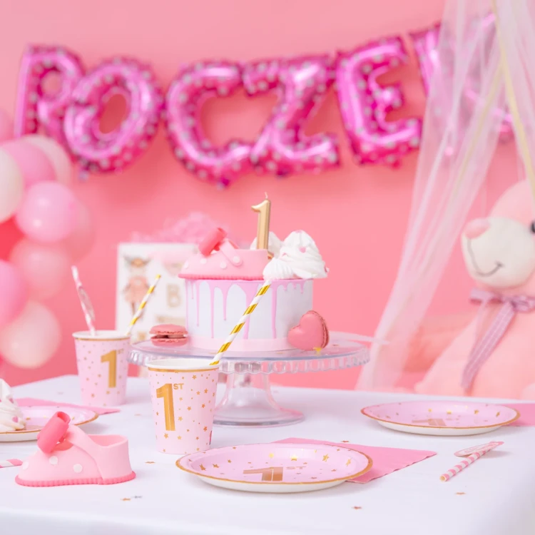 kubek-talerzyk-torby-rozowy-roczek-komp3.webp