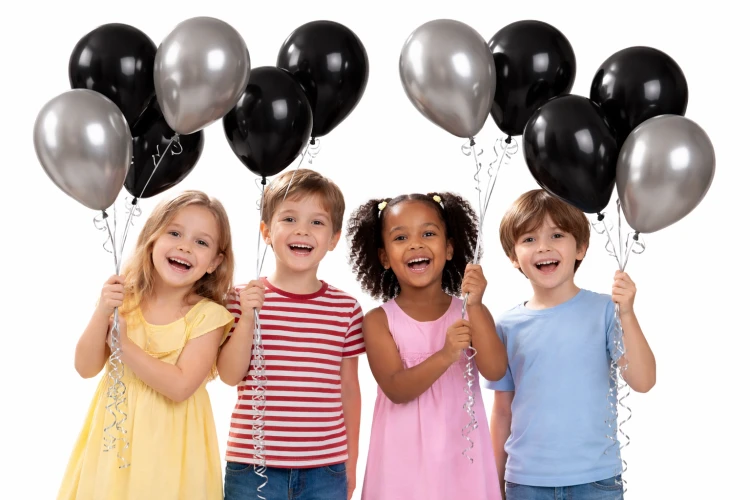 balony-na-18-urodziny-srebrne-czarne-urodzinowe.png